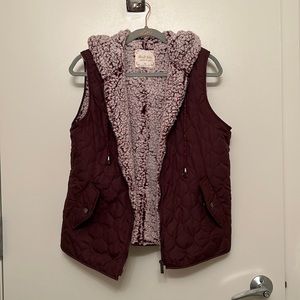 Altar’d State light and fuzzy puffer vest with hood